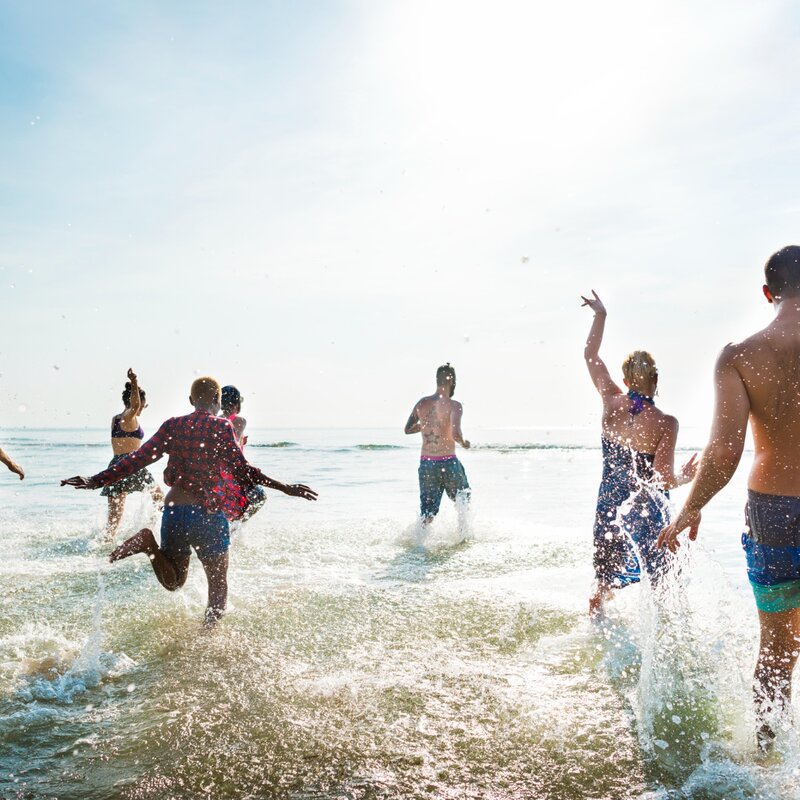 Beaches in Savoba: people having fun