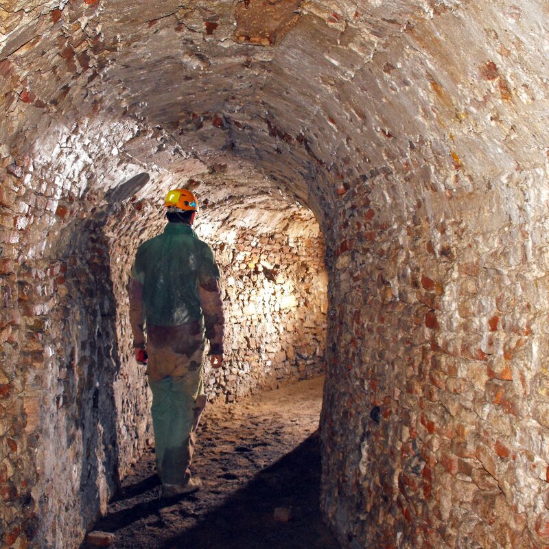 Trekking Urbano Speleologico