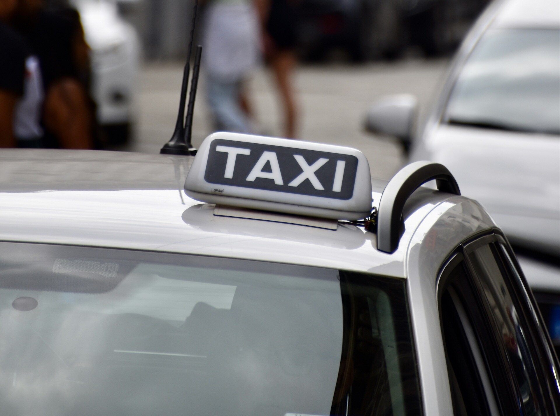 Taxi a Savona | © Unsplash Taxi a Savona | © Unsplash